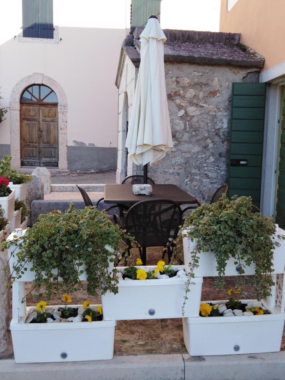 Casa Del Capitello Apartment Caprino Veronese Luaran gambar